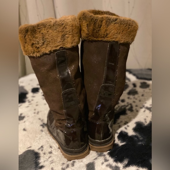 Khombu Brown Waterproof Boots - Picture 2 of 9